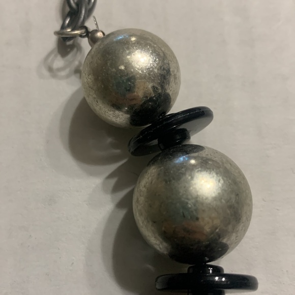 Black & Silver Chunky Statement necklace - Picture 3 of 5